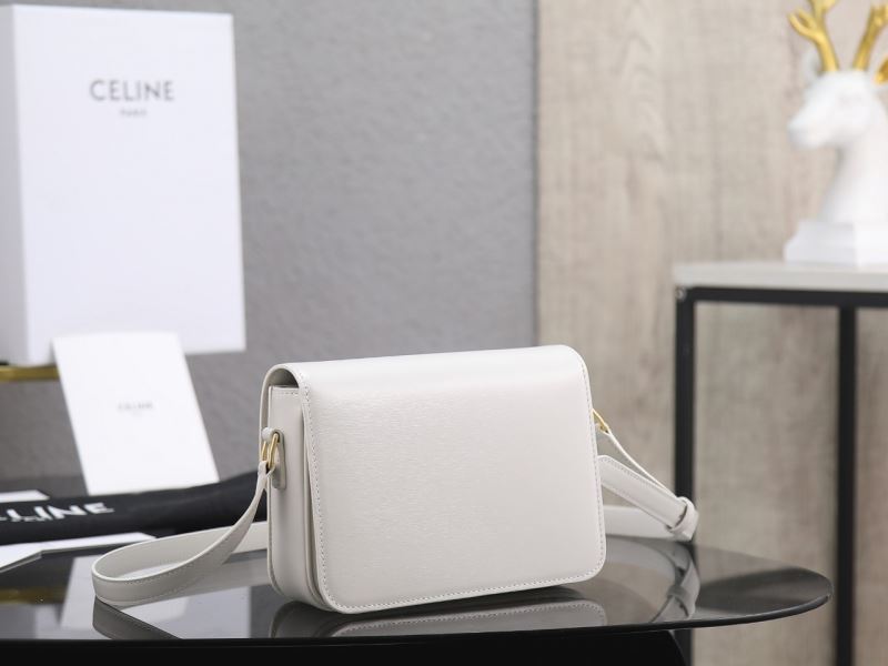 Ce1i*e triomphe bags